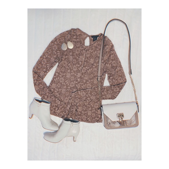 Lace Keyhole Long Sleeve Top XS - Picture 1 of 1